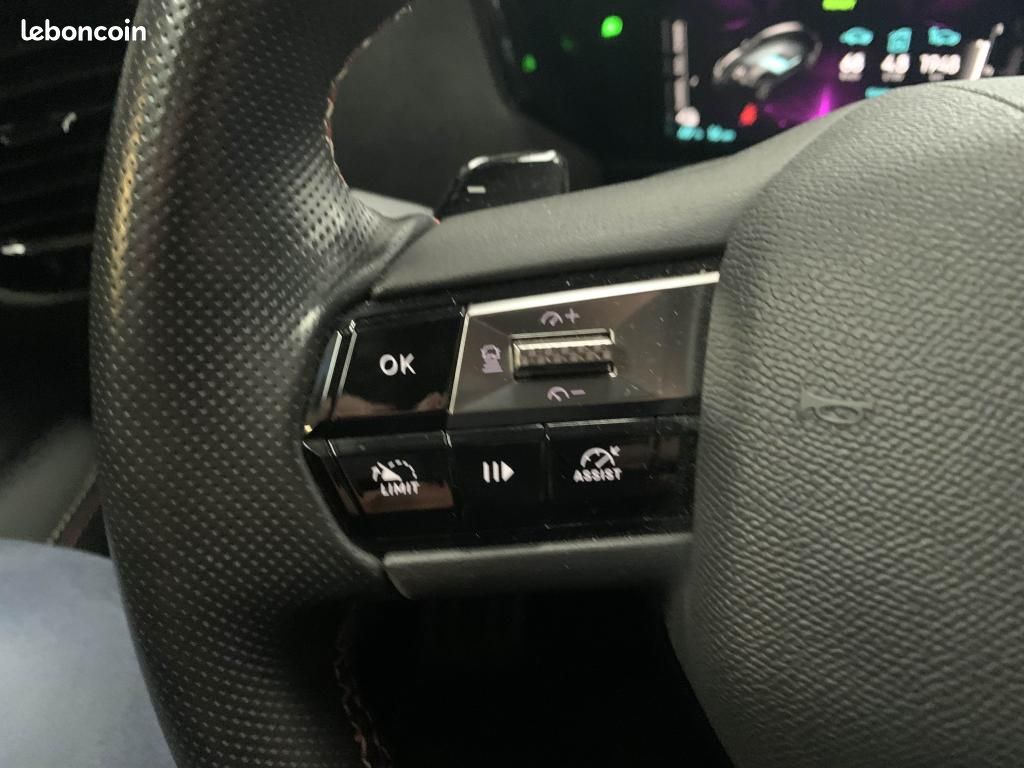 DS DS4 E-Tense - 225 Performance Line + / Caméra de recul/ CarPlay (image 24)