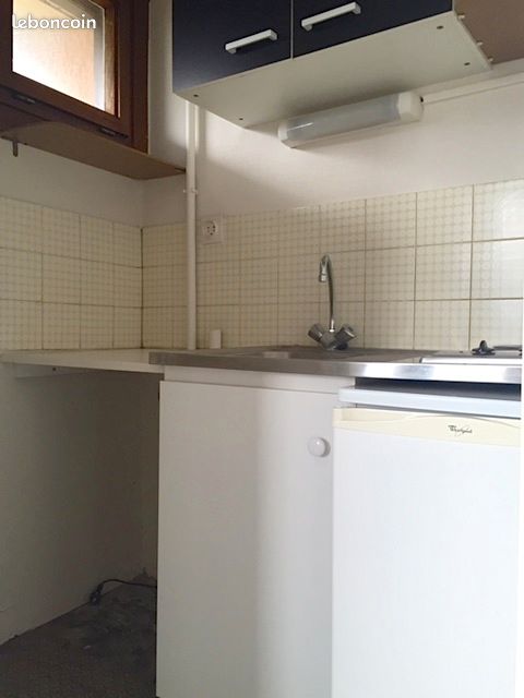 Appartement a louer - 2 pièce(s) - 25 m2 - Surfyn