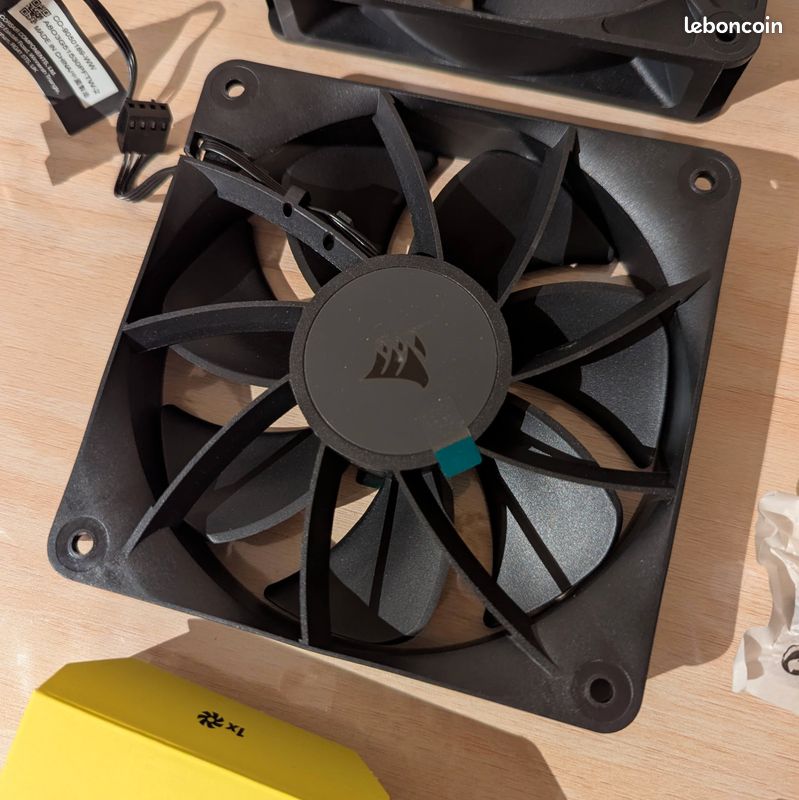 Ventilateur Radiateur SWAFAN 12 RGB (lot de 3 ventilateurs