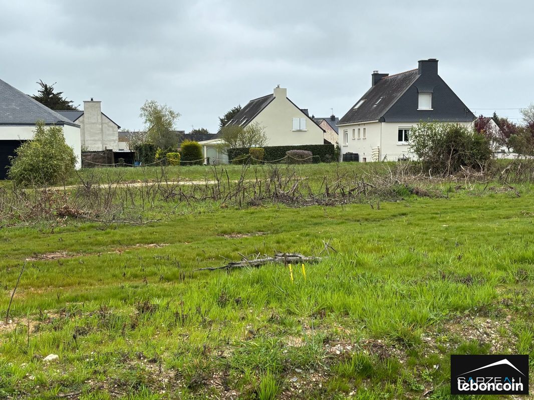 Terrain 467 m² · à Le Tour-du-Parc · 467 m² · 149 900 €