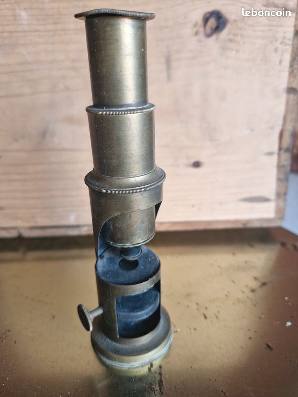 Microscope laiton (image 1)
