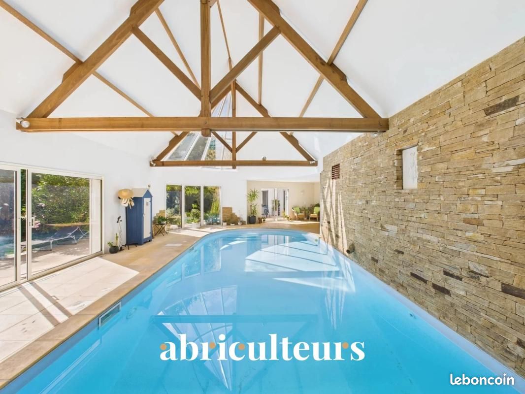 Maison 7 pièces 258 m² · à Guérande · 258 m² · 799 000 €