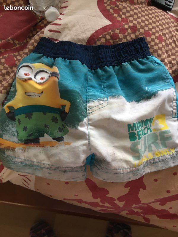 Bermuda short de bain les minions 3 ans (image 1)