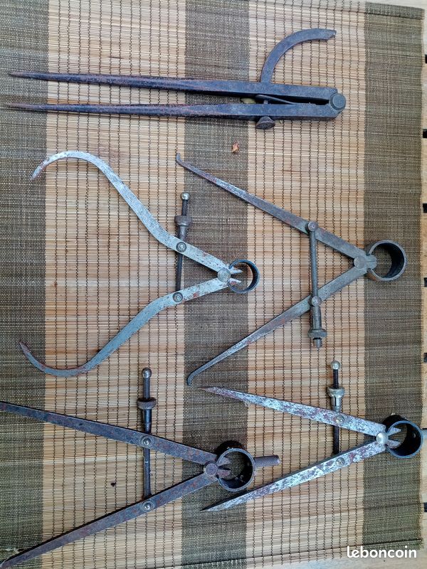 Lot de compas anciens de menuisier (image 2)