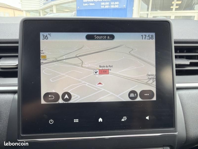 Renault Captur 1.6 E-Tech full hybrid 145ch Evolution (image 16)