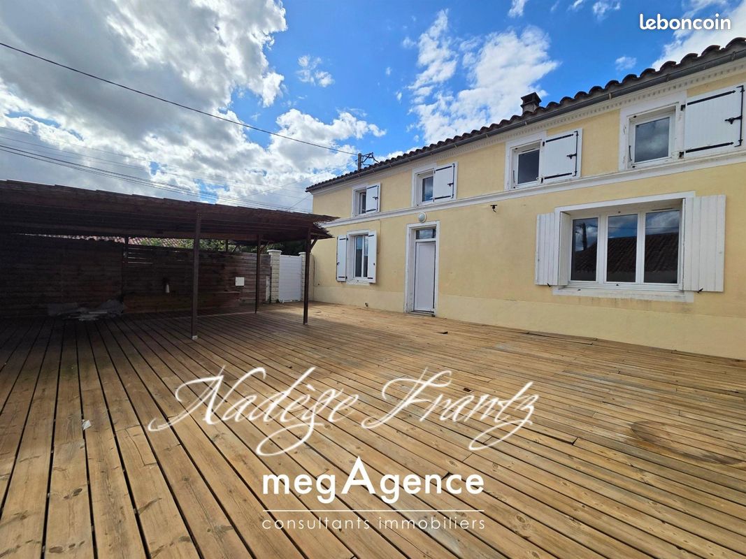 Maison 6 pièces 140 m² · à Saint-Savinien · 140 m² · 229 000 €