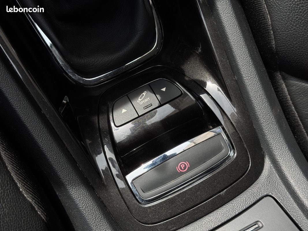CITROEN C5 HDi 160ch Exclusive+ - Suivi d'Entretien Complet (image 25)