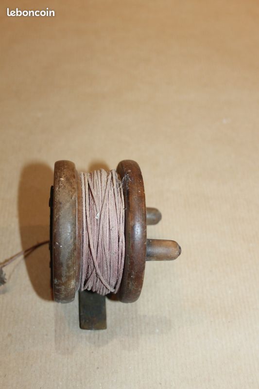 Ancien Moulinet De Pêche En Bois Et Laiton – Vintage Collection – Angleterre