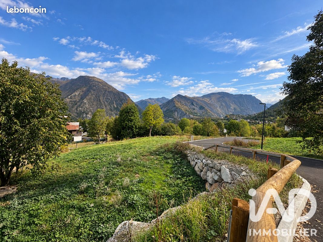 Terrain 666 m² · à Les Deux Alpes · 666 m² · 255 000 €