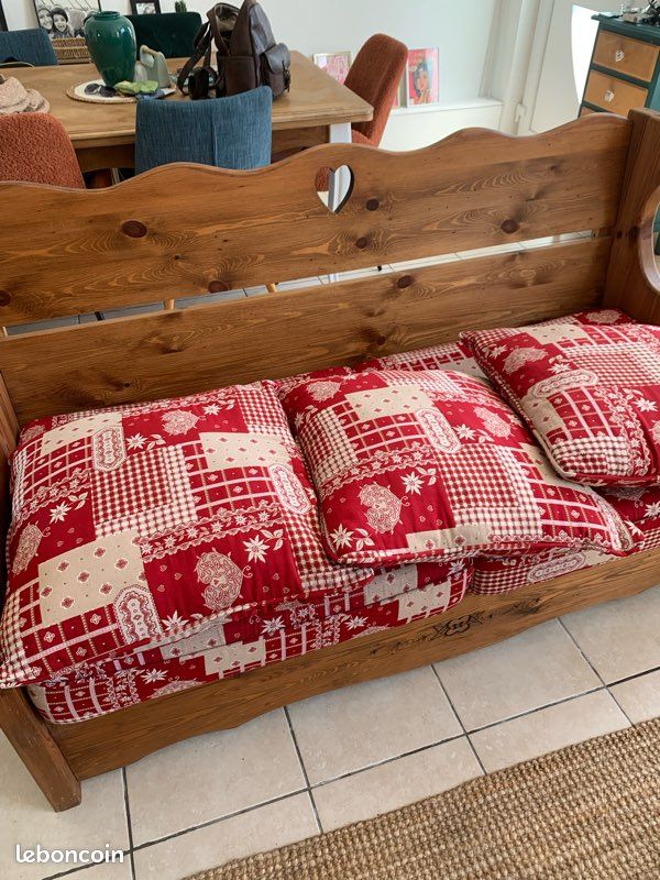 Canapé convertible et fauteuil bois massif (image 3)