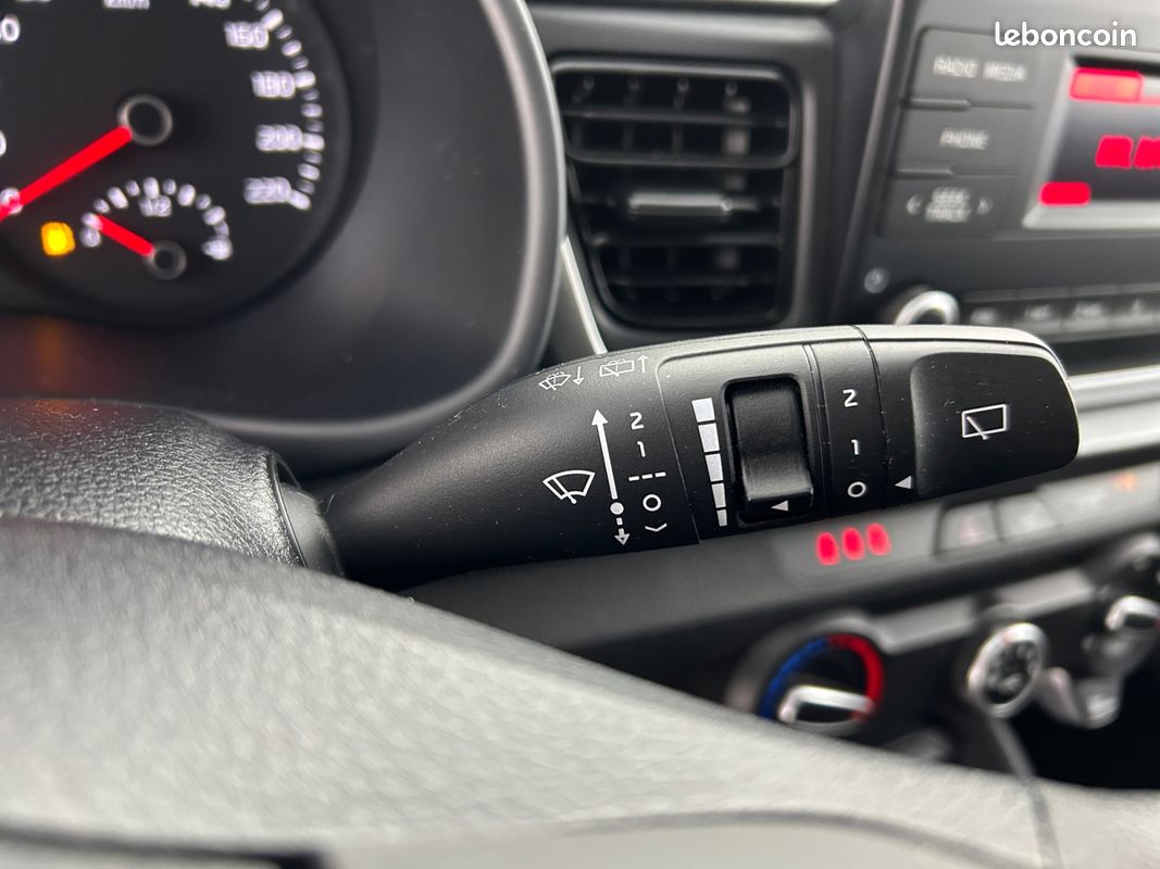 KIA Rio 1.2 DPi 84ch BVM5 Motion (image 31)
