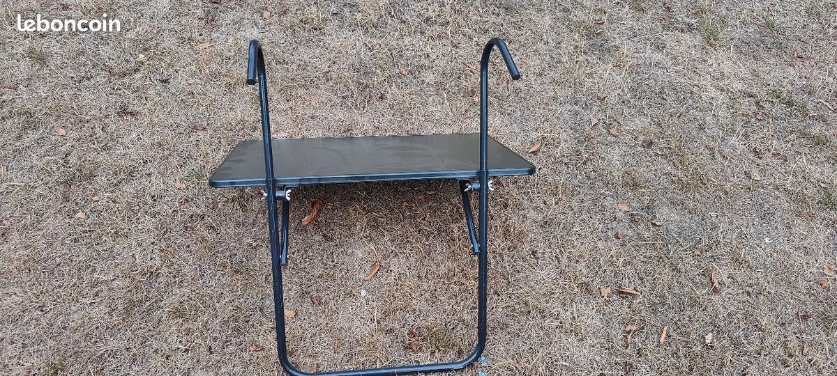 Table pliante suspendue pour balcon (image 2)