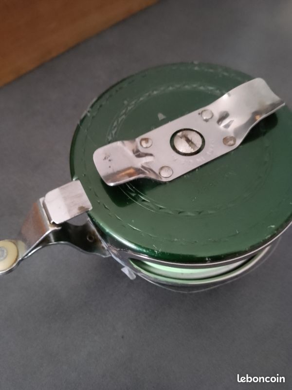 ANCIEN MOULINET AUTOMATIQUE PECHE A LA MOUCHE 4 - Go pêche