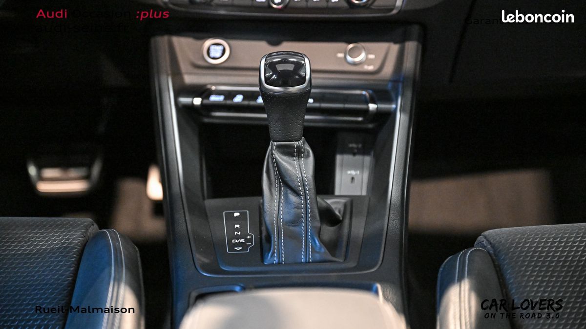 AUDI Q3 35 TDI 150 ch S tronic 7 S Edition (image 22)