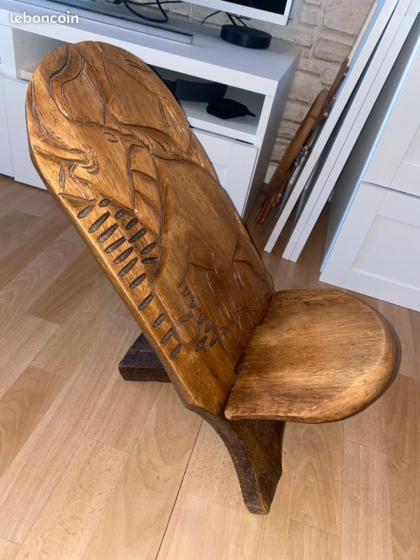 Mini chaise en bois massif (image 1)