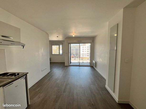 Studio 1 pièce 33 m²