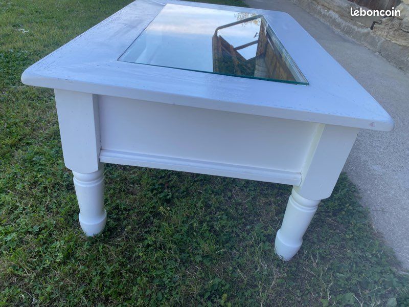 Jolie table basse blanche en bois (image 6)