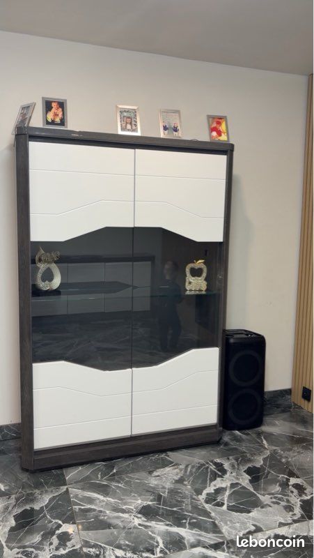 Bahut et vitrine (image 2)