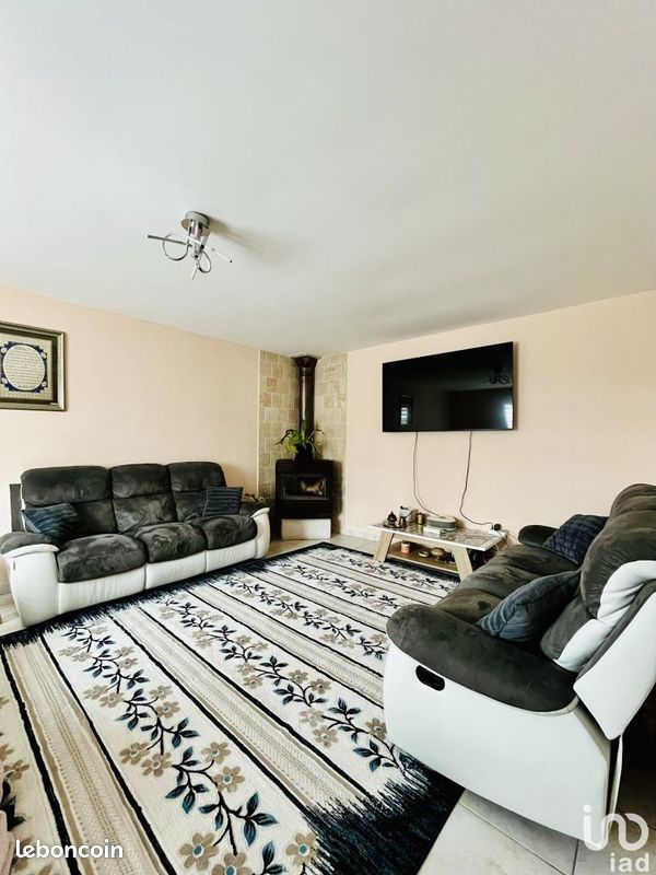 Maison 5 pièces 98 m² - Vars 16330 (image principale 0)