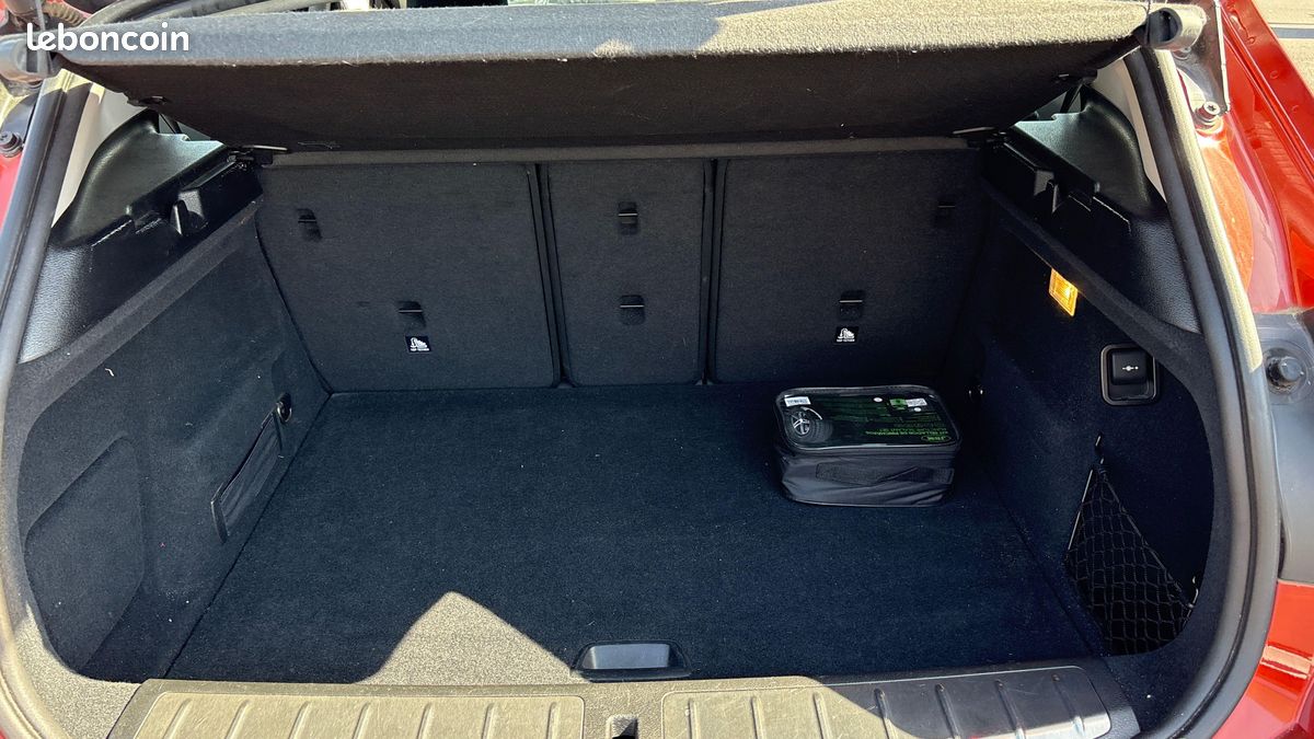 BMW X2 sDrive 18d 150 ch BVA8 Lounge Plus (image 22)