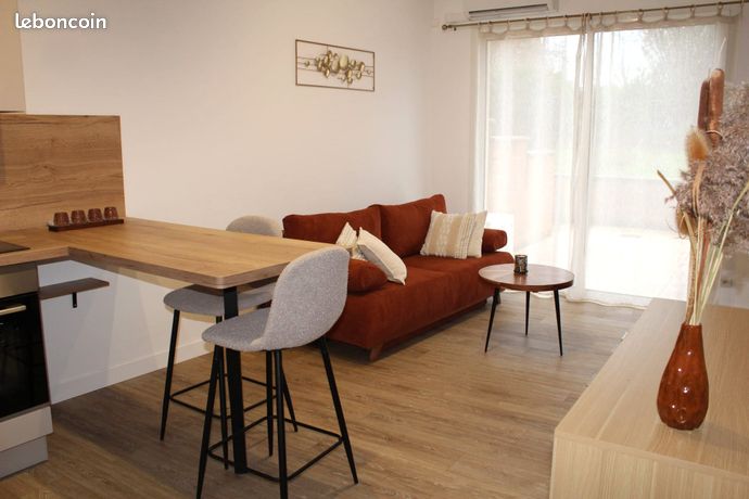 Appartement meublé de 44 m² avec extérieur et abri voiture – Proche École des Mines