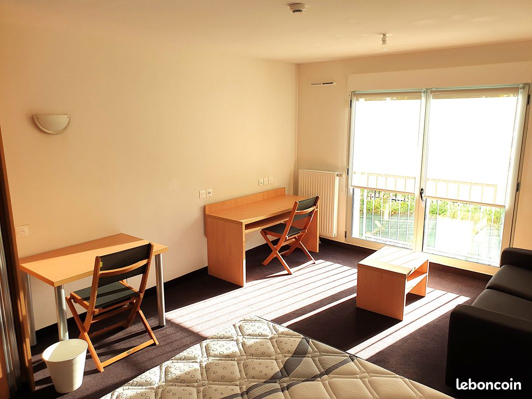 Appartement 1 pièce 28 m² · à Blois · 28 m² · 470 €