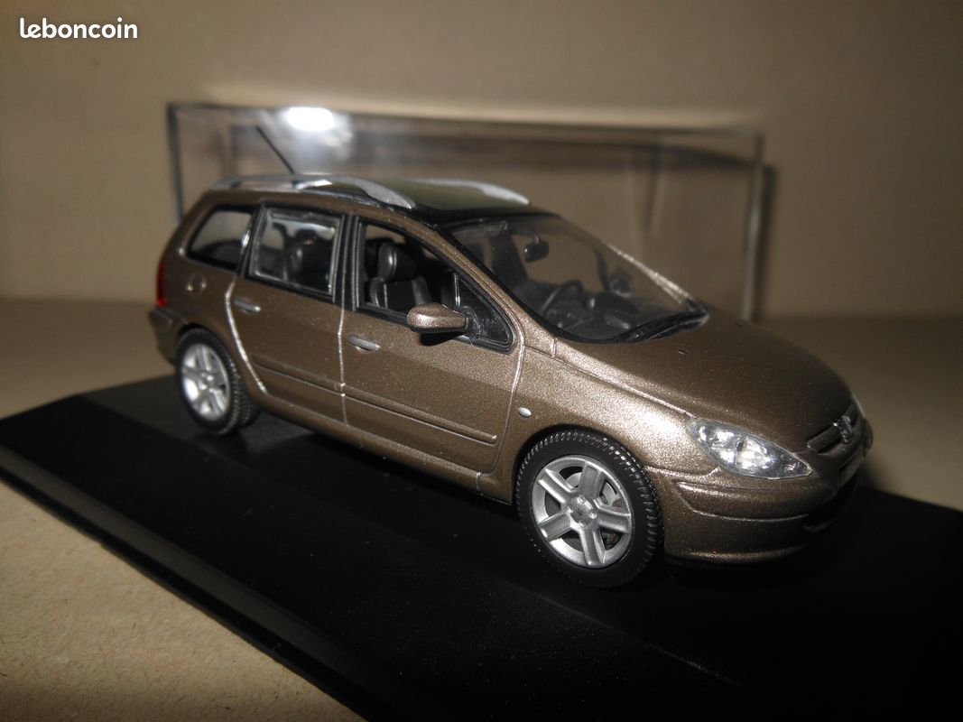 PEUGEOT 307 1/43 Solido Boite Vitrine EUR 8,00 - FR