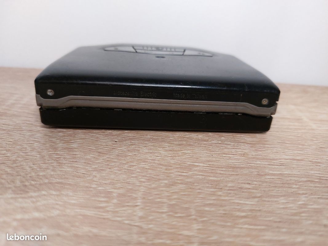 RADIO FM SONY ICF 8 AM Pas d'alimentation Mort pour les pièces EUR 23