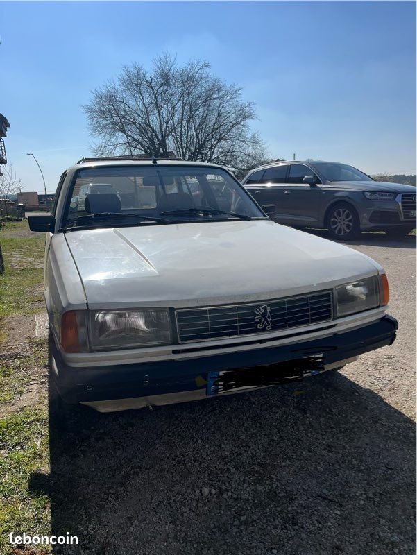 Peugeot 305 break GR (image 1)