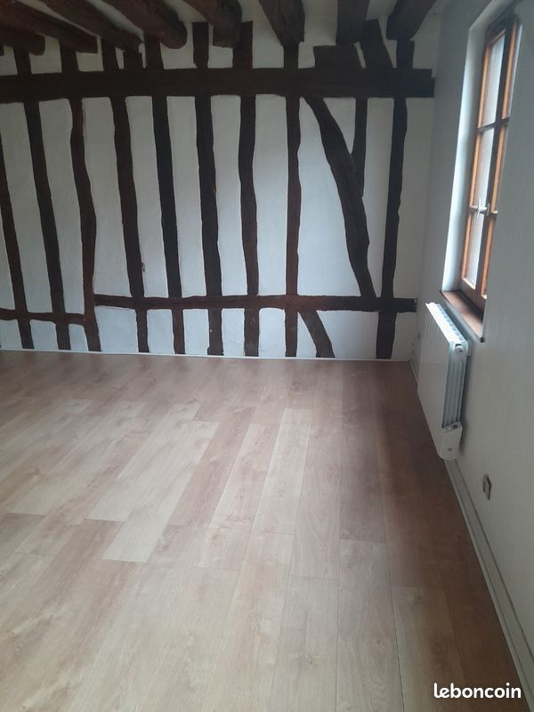 Appartement 3 pièces 50 m² · à Mont-Saint-Aignan · 50 m² · 650 €