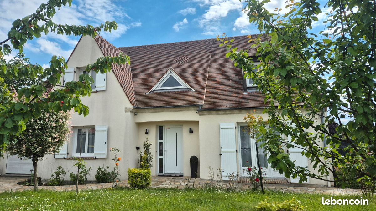 Maison 8 pièces 190 m² · à Saint-Prix · 190 m² · 830 000 €