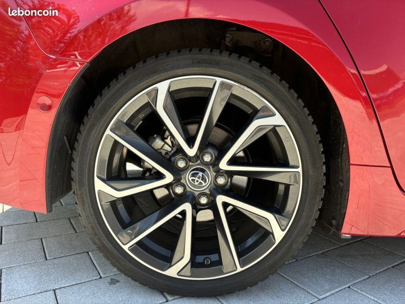 Toyota COROLLA TOURING SPT 184H GR SPORT MY21 184ch - JBL - SUIVI TOYOTA - GARANTIE (image 26)
