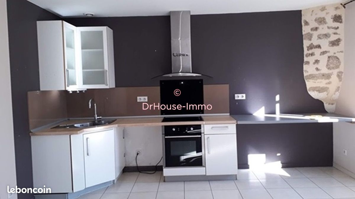 Maison 8 pièces 123 m² - Brigueuil 16420 (image principale 1)