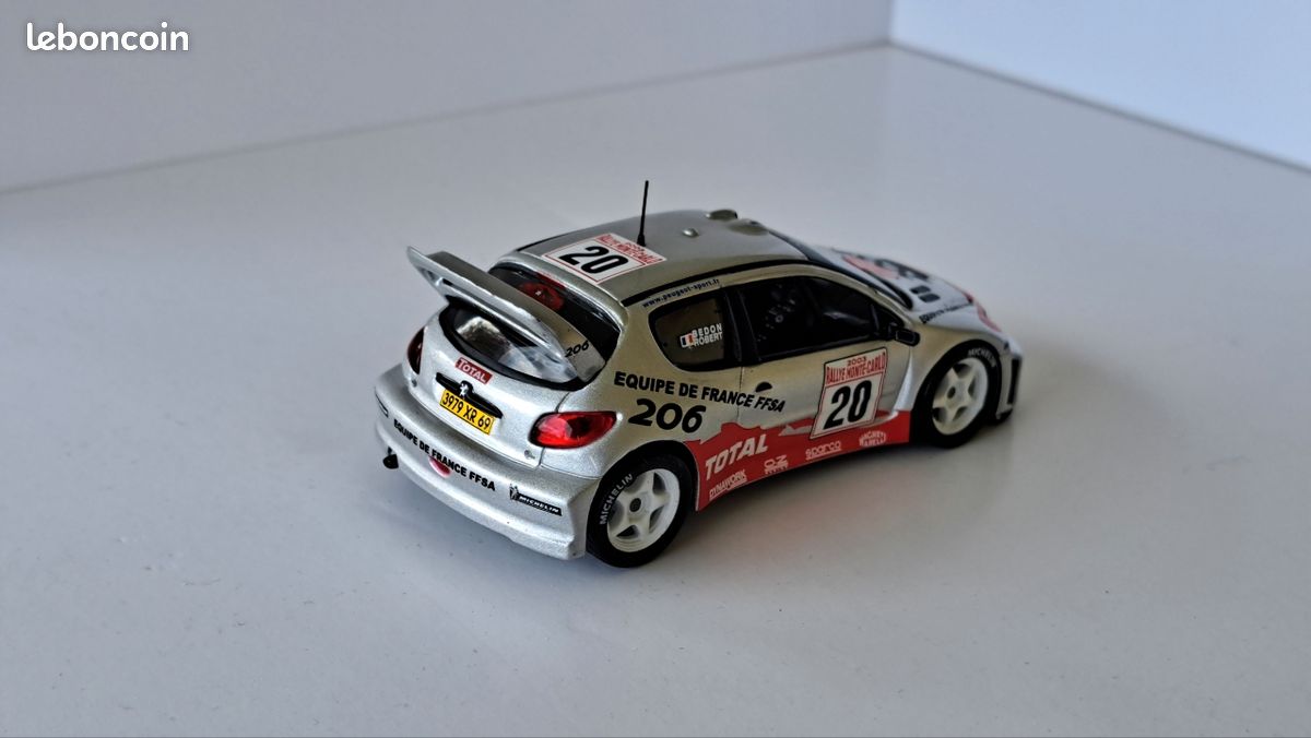 PEUGEOT 206 WRC N° 2 RALLYE MONTE CARLO 2003 - BURNS - REID au 1/43
