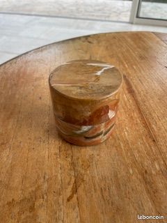 Briquet de table vintage en pierre (image 2)