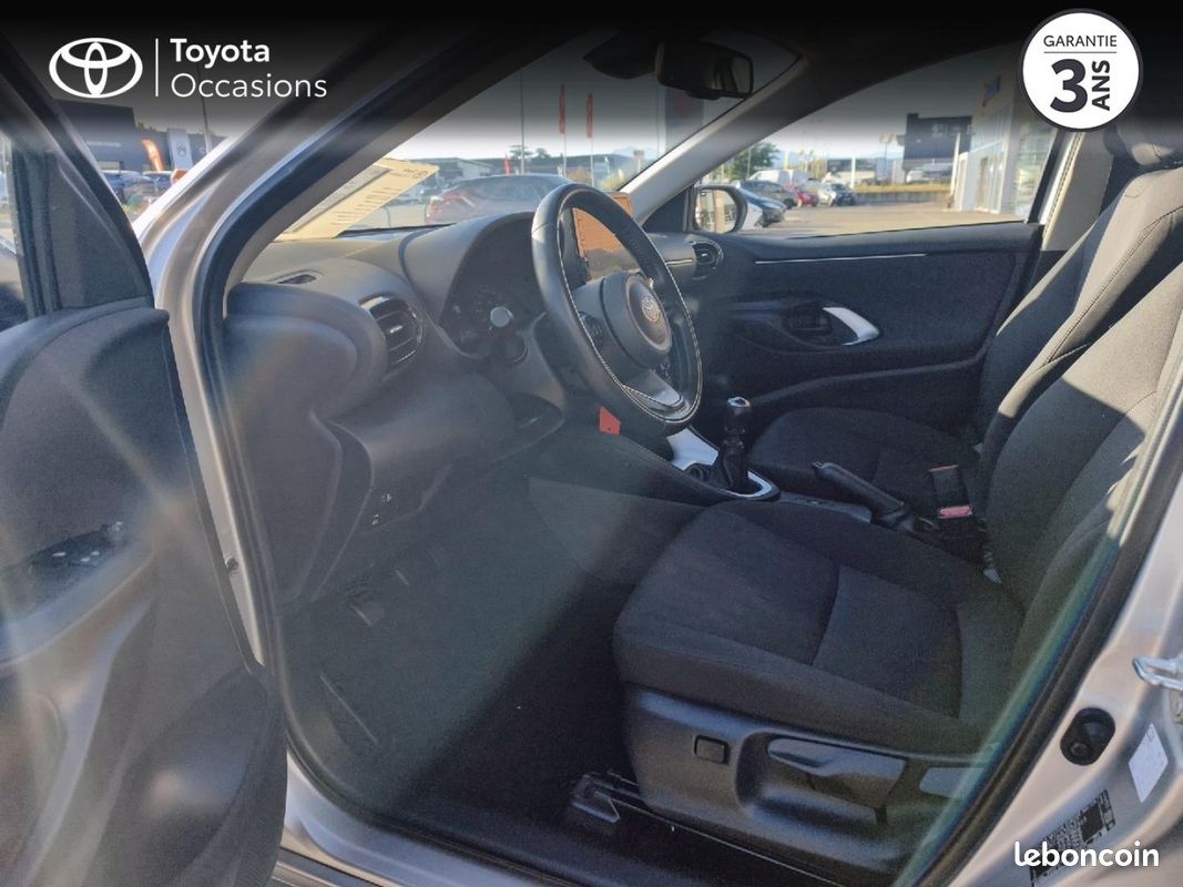 Toyota Yaris 120 VVT-i Dynamic Business PACK 5p MC24 (image 11)