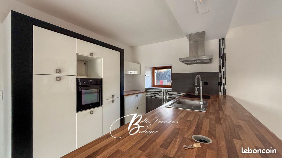 Propriété 8 pièces 201 m² (image 7)