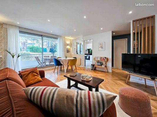 Appartement 2 pièces 45 m² · à Le Plessis-Robinson · 45 m² · 1 070 €