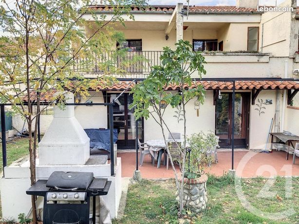 Villa 4 pièces 144 m²