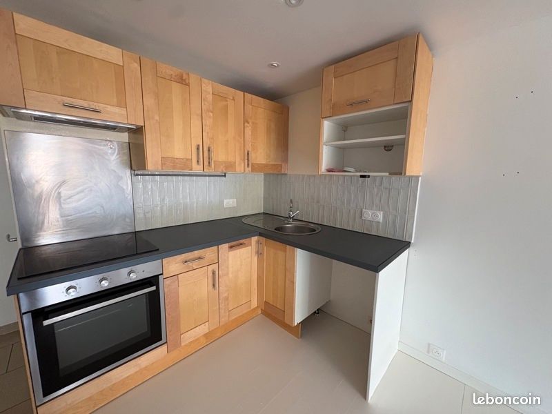 Appartement 3 pièces 47 m² · à Pessac · 47 m² · 890 €