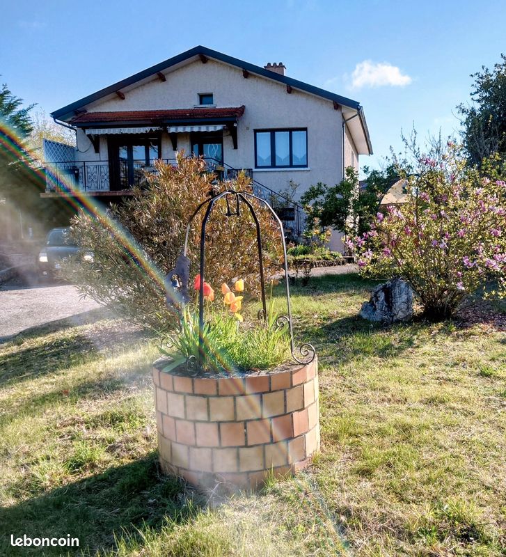 Maison 5 pièces 111 m² · à Saint-Symphorien-d'Ozon · 111 m² · 385 000 €