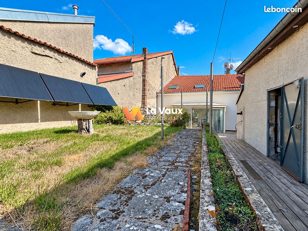Maison 6 pièces 182 m² · à Villey-Saint-Étienne · 182 m² · 212 000 €
