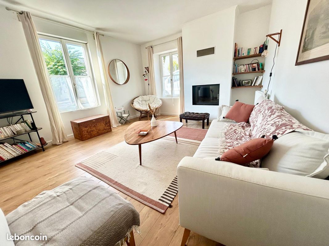 Maison 5 pièces 115 m² · à Jarzé Villages · 115 m² · 180 000 €