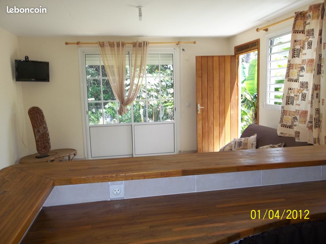 Appartement 1 pièce 30 m² · à Baie-Mahault · 30 m² · 650 €