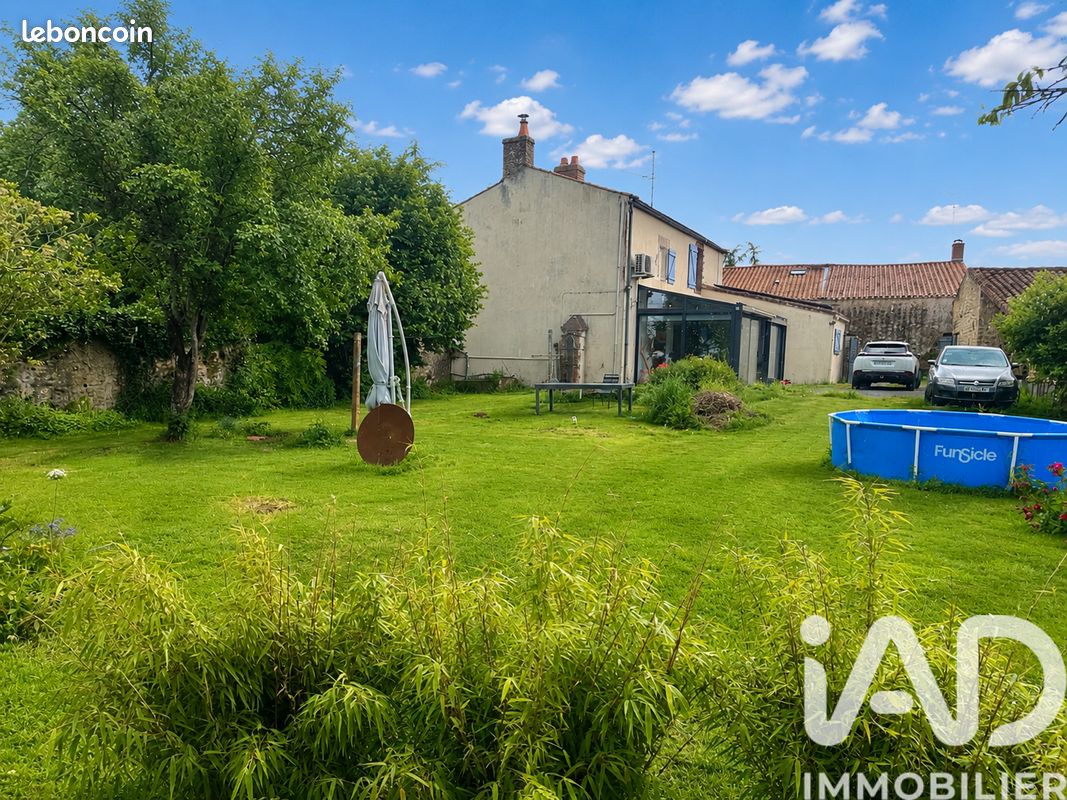 Maison 5 pièces 115 m² · à Saint-Vincent-Sterlanges · 115 m² · 209 000 €