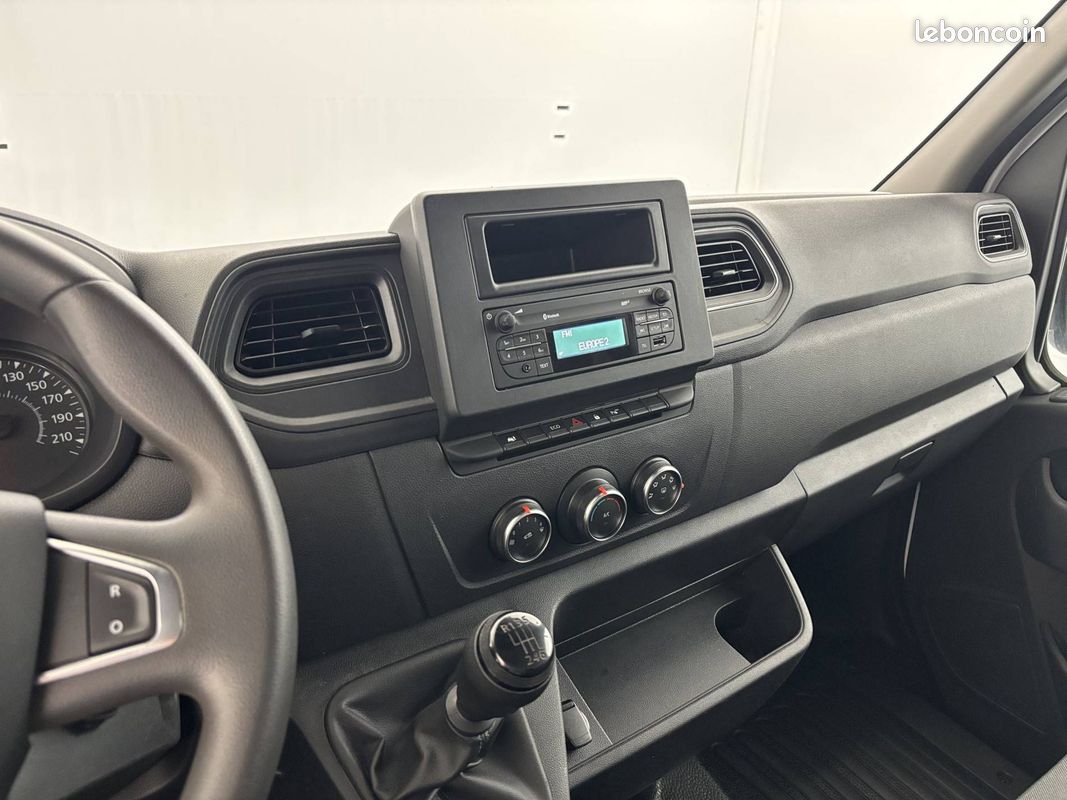 Renault master fgn trac f3500 l3h3 blue dci 135 confort (image 12)