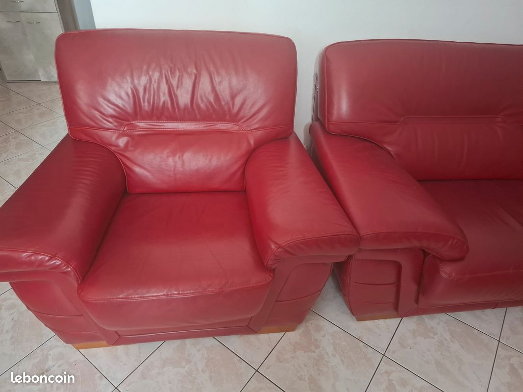 Mobilier canapé +2 fauteuil +un repose pieds (image 2)
