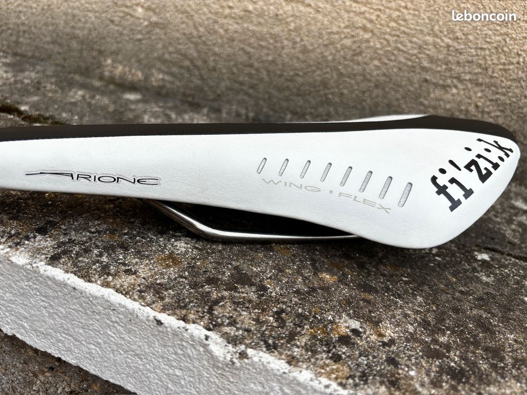 Selle Fizik Arione Wing Flex blanche (image 6)