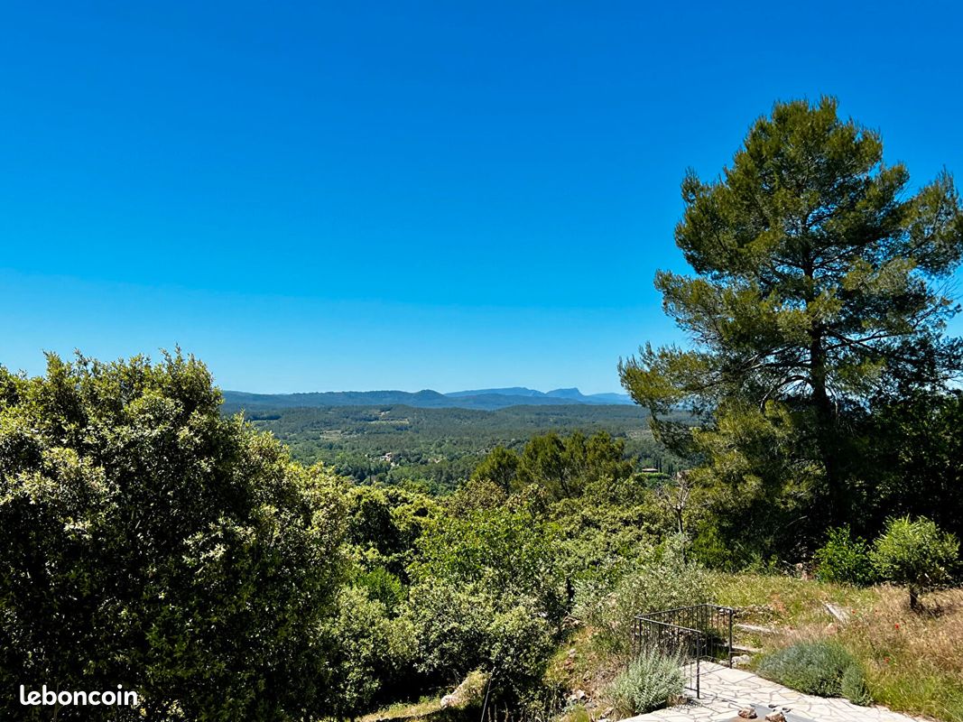 Maison 5 pièces 120 m² · à Entrecasteaux · 120 m² · 449 000 €