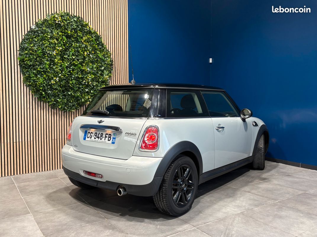 MINI COOPER R56 122cv (image 2)